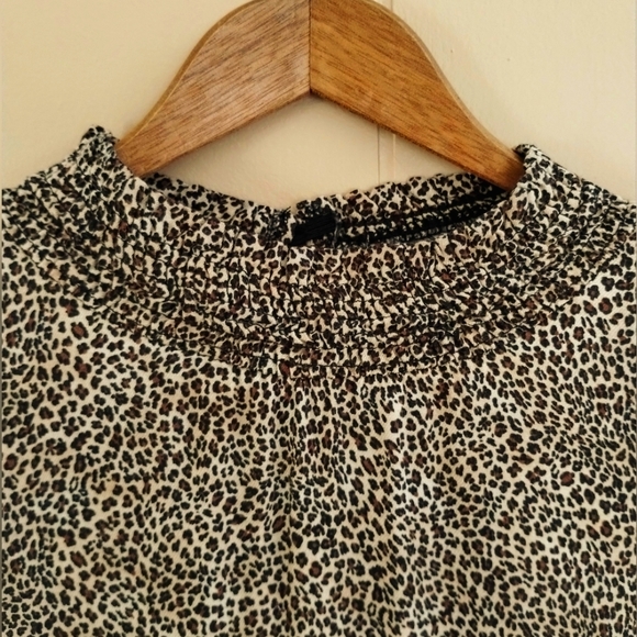 Cristina Lei lightweight long sleeve dress smocking, back cutout, made in Italy - Picture 2 of 7